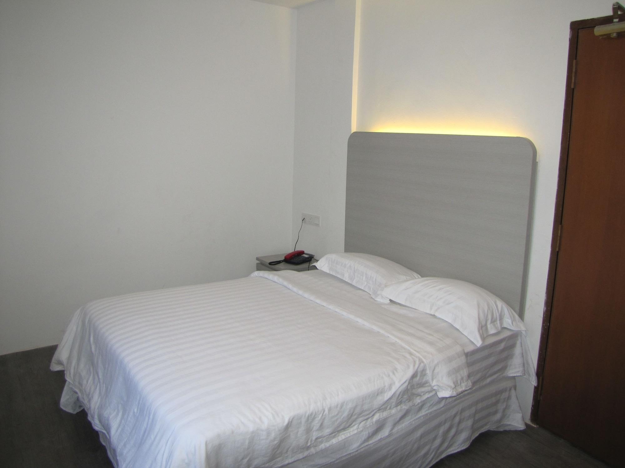 Park Hotel Kota Kinabalu Ngoại thất bức ảnh