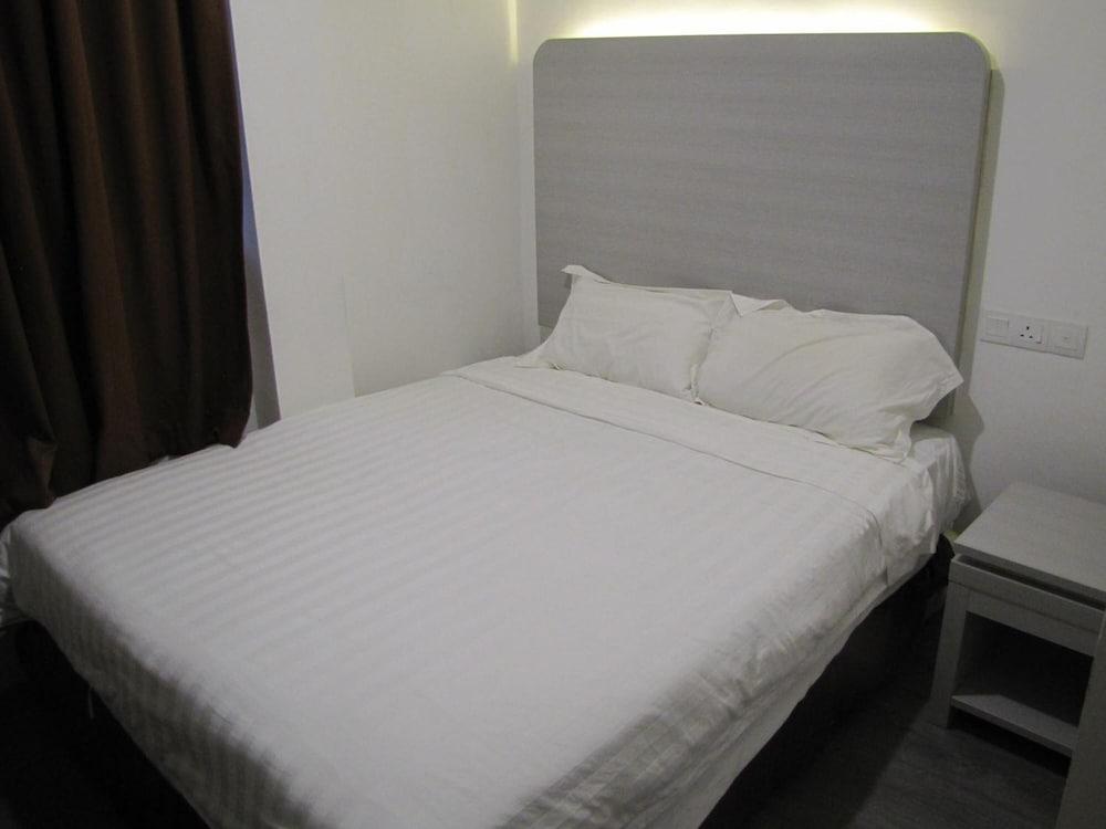 Park Hotel Kota Kinabalu Ngoại thất bức ảnh