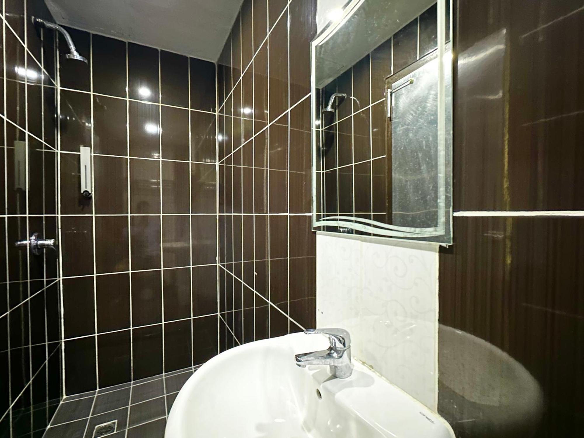 Park Hotel Kota Kinabalu Ngoại thất bức ảnh